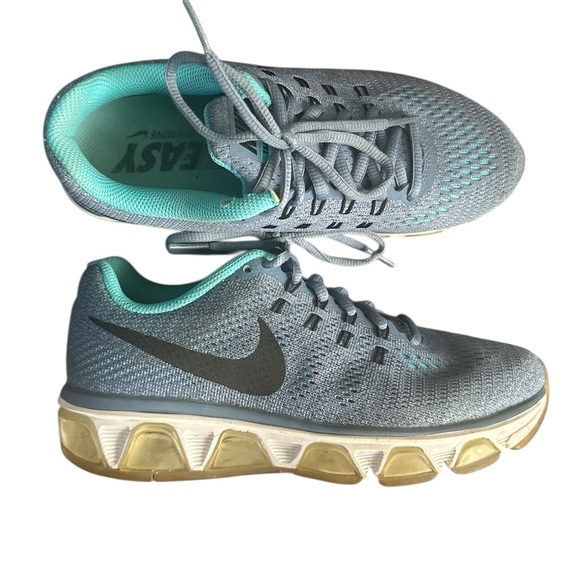 NIKE Women's Air Max Tailwind 8 Running Shoes - Picture 4 of 5